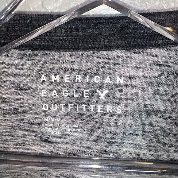 BNWOT Men’s American Eagle Gray T Shirt - Picture 5 of 7